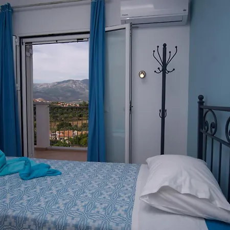 Tatil Evi Kazarma Luxury At Klismata Village 8 Guests